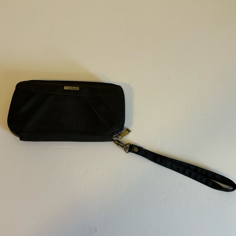 Travelon Black Wrist Pouch with RFID